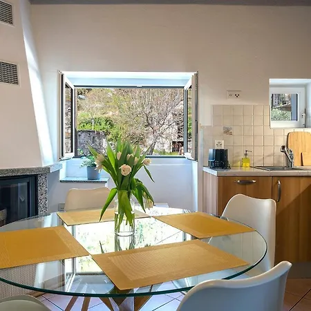 Massaresc Apartament Cugnasco